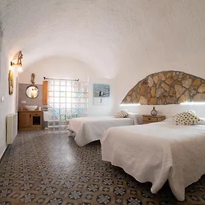 Cuevas Cortijo Gachas , Guadix Spain